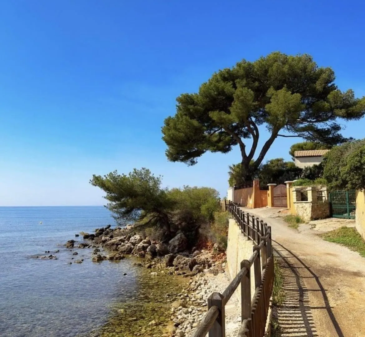 Le Semillon Apartment Bandol 0*,